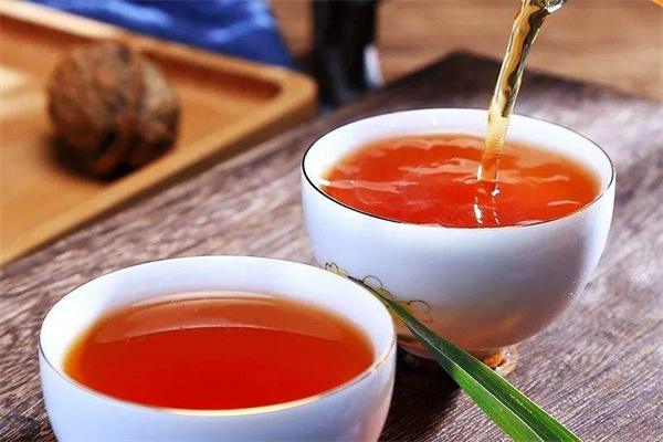 检测茶具的颜色选用什么设备，色差仪or标准光源箱？